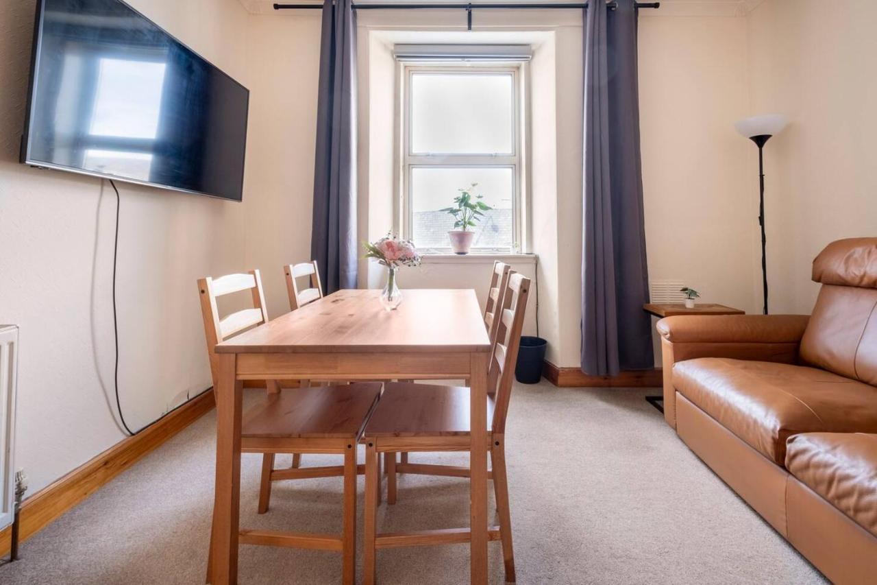 2 Bed Central Ness Apart - May Court Inverness Exterior photo